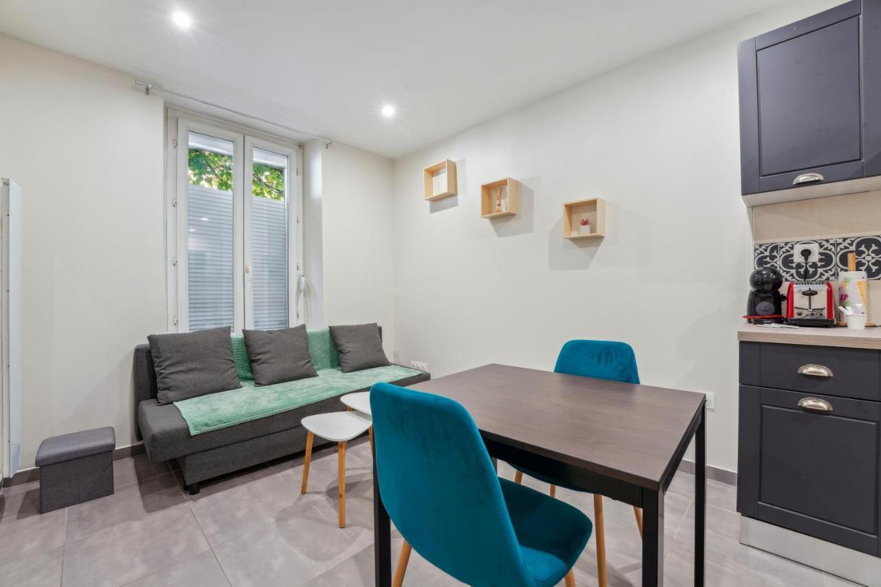 Apartment Budget Avec Parking Au Centre-ville Charleville-Mézières